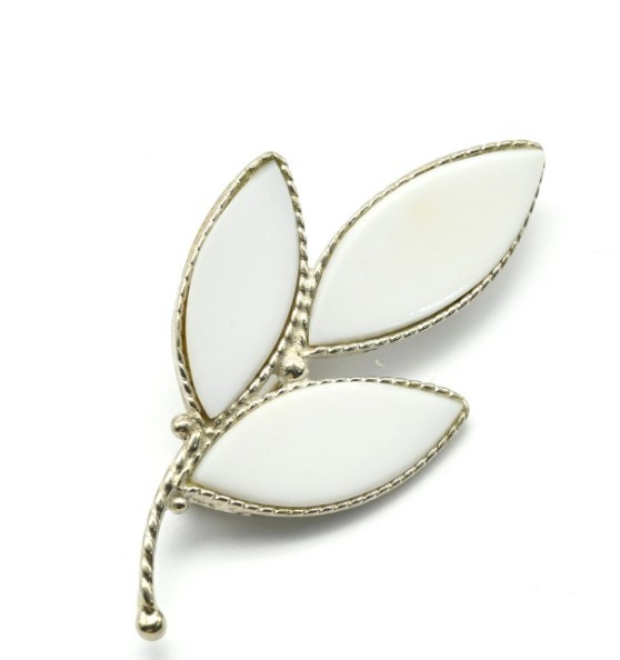 Брошь с кахолонгом кк842011