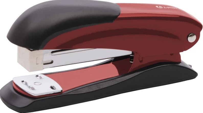 Степлер №24/6 26/6 до 20л красный ST0631-RD Lamark