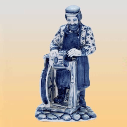 Гжель Скульптура Точильщик